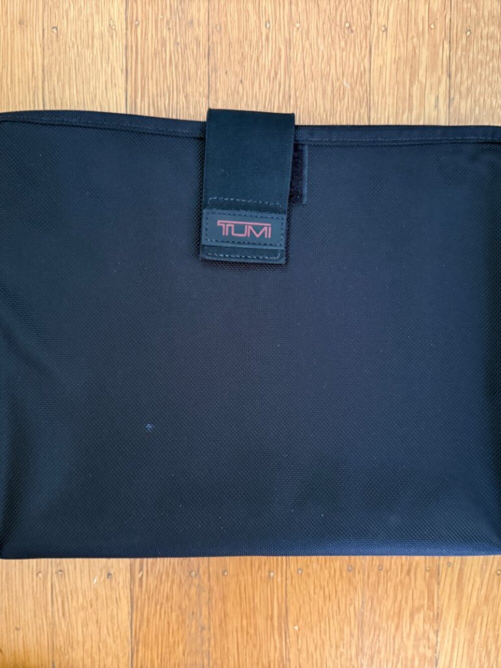Tumi Alpha 26141D4 Black Expandable Laptop Briefcase - Picture 4 of 7